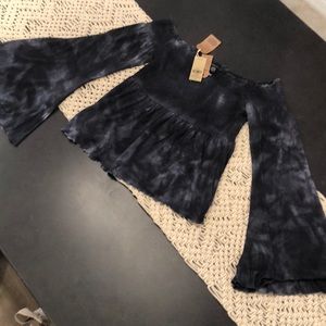 AE off the shoulder top